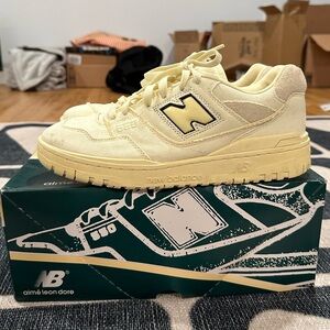 Joe Fresh × New Balance
New Balance x Joe Fresh | Conversation Amongst Us 550